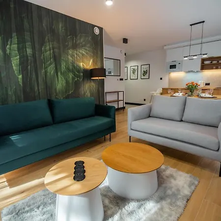 Apartment Invest Centrum Park 18 *