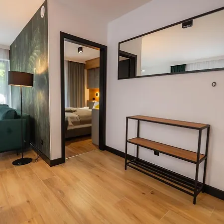 Appartement Invest Centrum Park 18 *