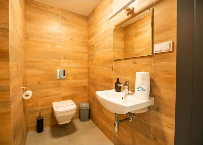 Invest Centrum Park 18 *